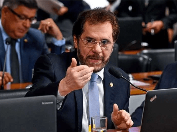 Ouça agora o programa com as principais notícias do senador Plínio Valério, o senador que defende o Amazonas com coragem e&nbsp;compromisso.